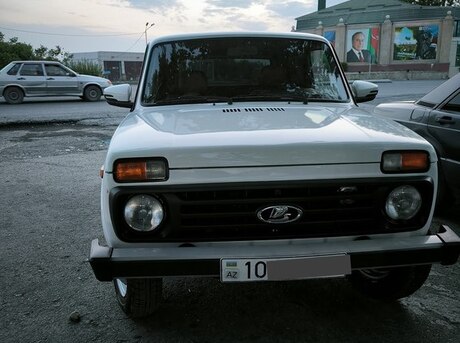 LADA (VAZ) Niva 2013