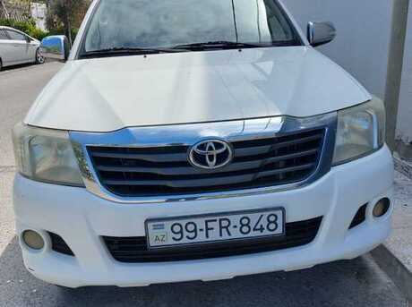 Toyota Hilux 2013
