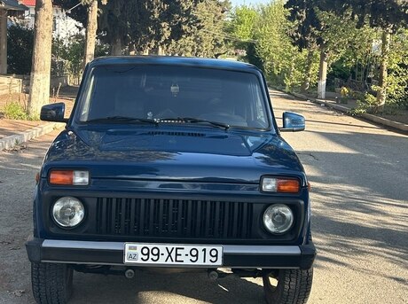 LADA (VAZ) Niva 2015