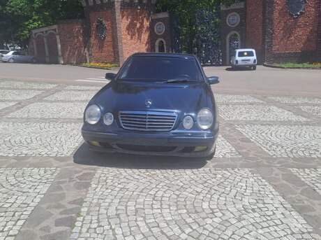 Mercedes E 290 1999