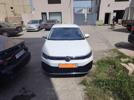 Volkswagen  2024