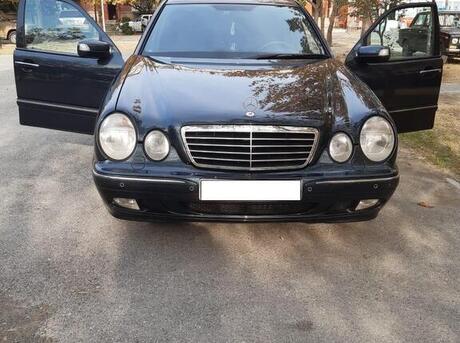 Mercedes E 270 2001