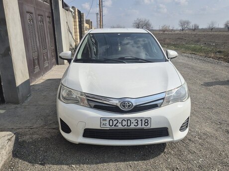 Toyota Corolla Axio 2013