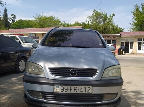 Opel Zafira 2001