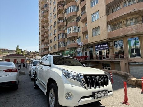 Toyota Land Cruiser Prado 2013