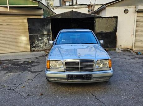 Mercedes E 220 1995