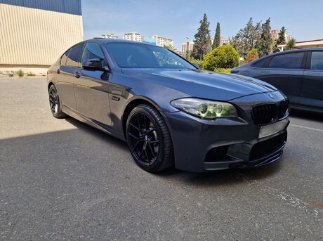 BMW 528