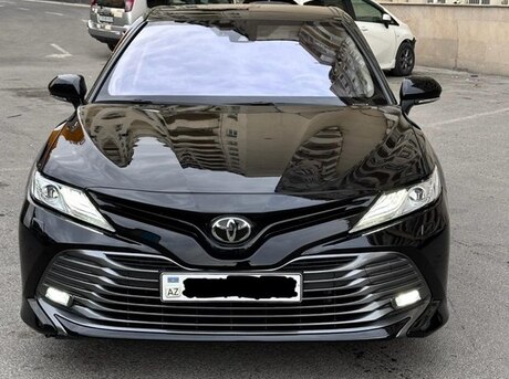 Toyota Camry 2019