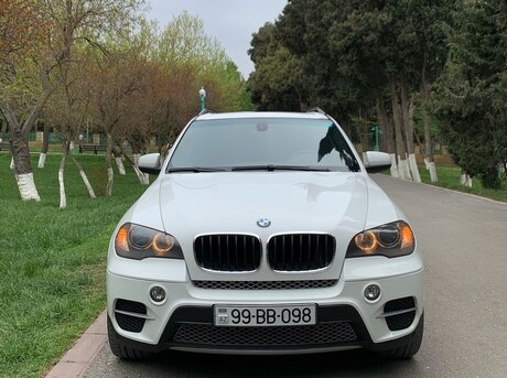 BMW X5 2011
