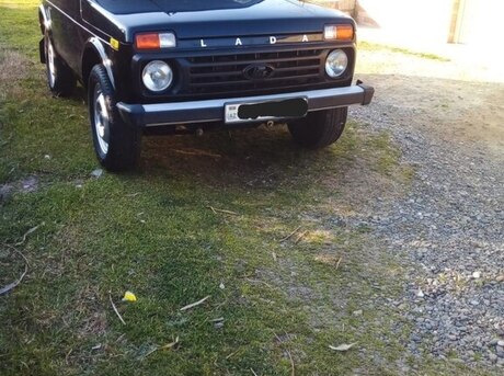 LADA (VAZ) Niva 2009