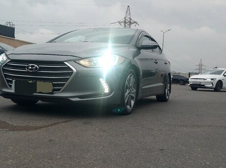 Hyundai Elantra 2016