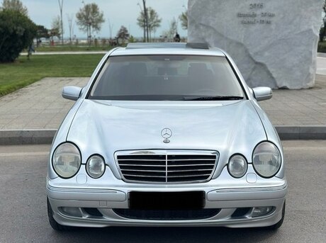 Mercedes E 270 2001