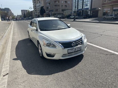 Nissan Altima