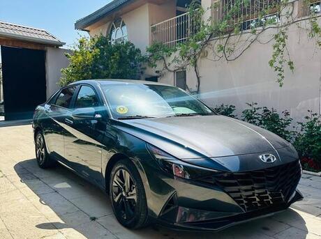 Hyundai Elantra 2021