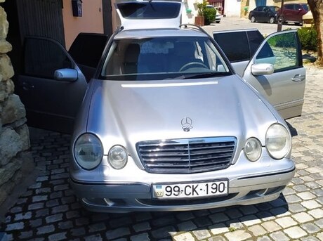Mercedes E 240 2001