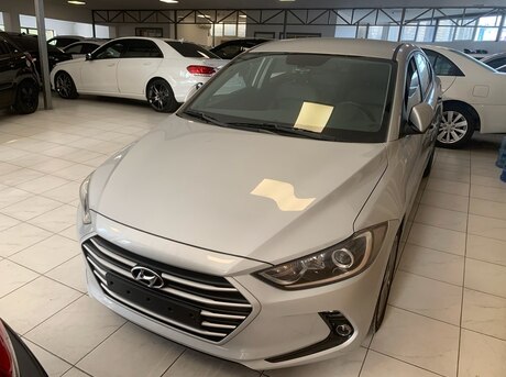 Hyundai Elantra 2016