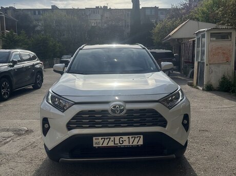 Toyota RAV4 2024