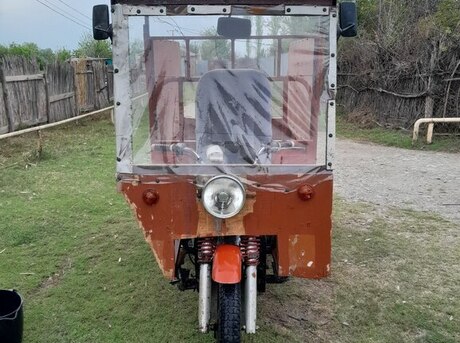 Moto Guzzi  2018