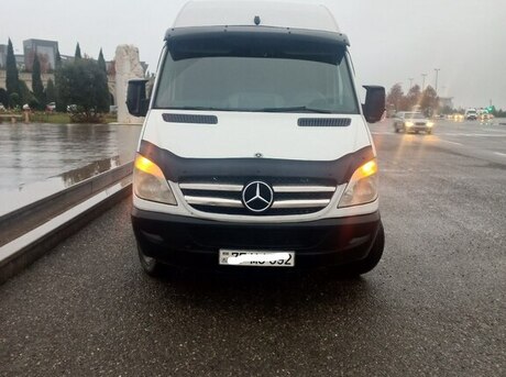 Mercedes  2011