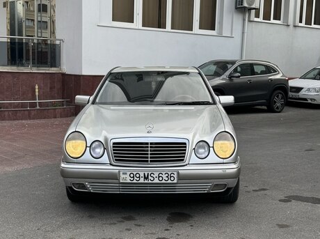 Mercedes E 240 1998
