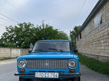 LADA (VAZ) 21011 1982