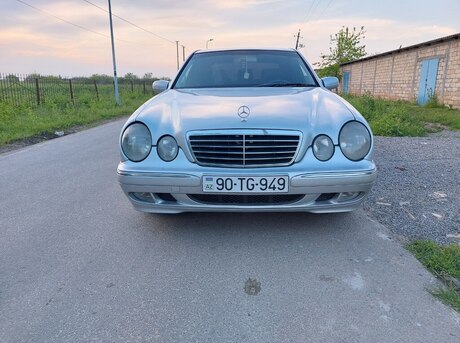 Mercedes E 240 2000