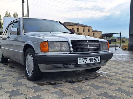 Mercedes 190 1990