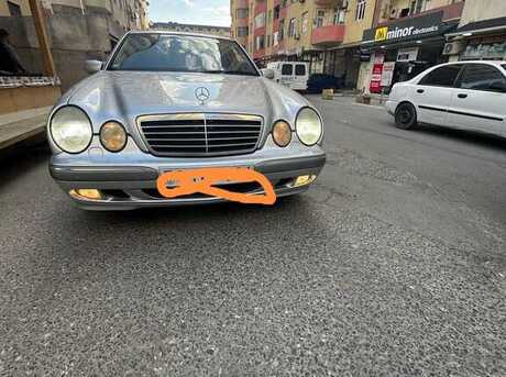 Mercedes E 240 1999