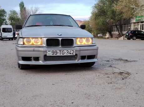 BMW 320 1992