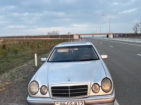 Mercedes E 220 d 1999