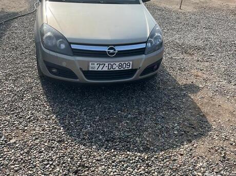 Opel Astra 2007