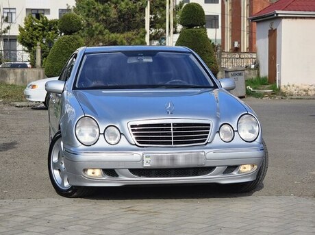 Mercedes E 240 1999