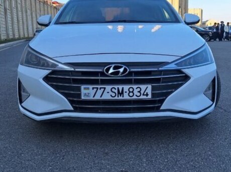 Hyundai Elantra 2019