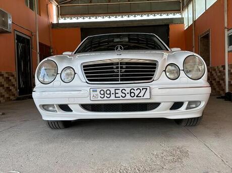 Mercedes E 260 2001