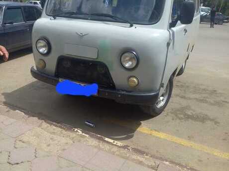 UAZ 452