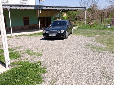Mercedes E 240 1998