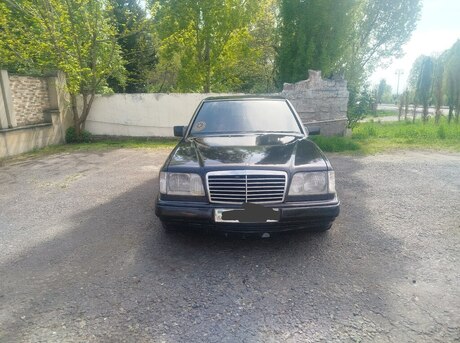 Mercedes E 220 1994