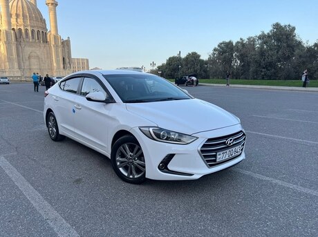 Hyundai Avante 2016