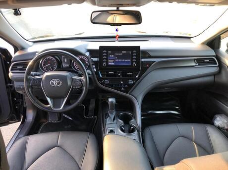 Toyota Camry 2021