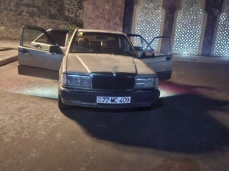 Mercedes 190 1990