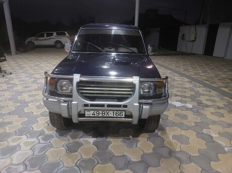 Mitsubishi Pajero 1995