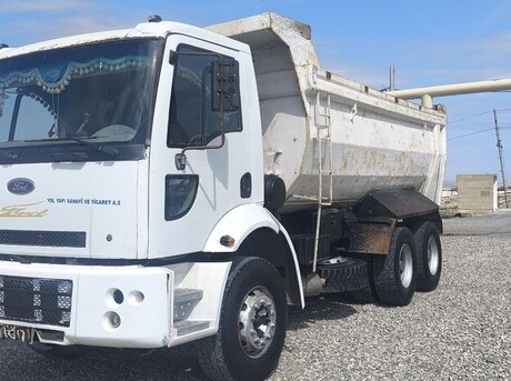 Ford Cargo