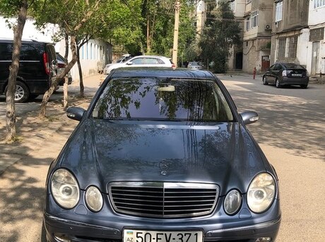 Mercedes E 220 d 2003