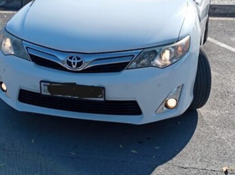 Toyota Camry 2012