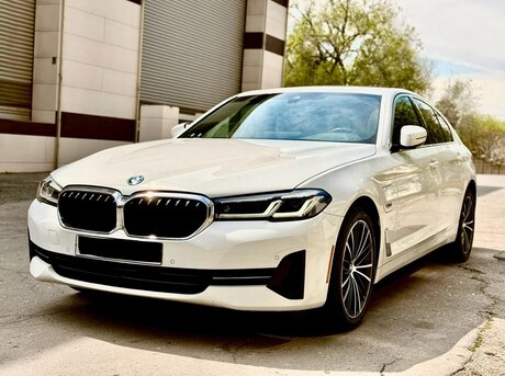 BMW 530e