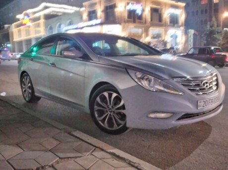 Hyundai Sonata 2012