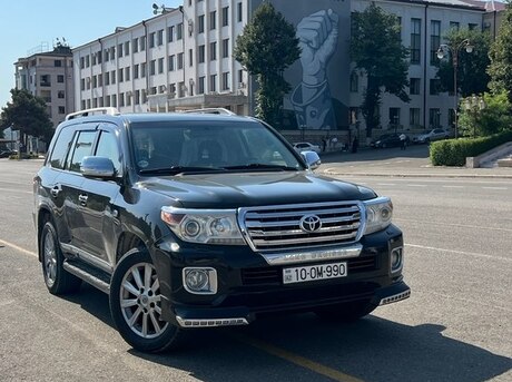 Toyota Land Cruiser 2011