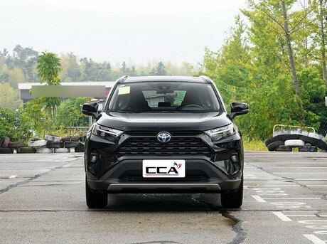 Toyota RAV4 2025