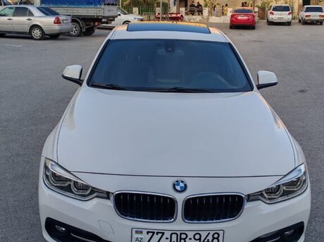 BMW 330 2018