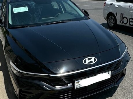 Hyundai Elantra 2024